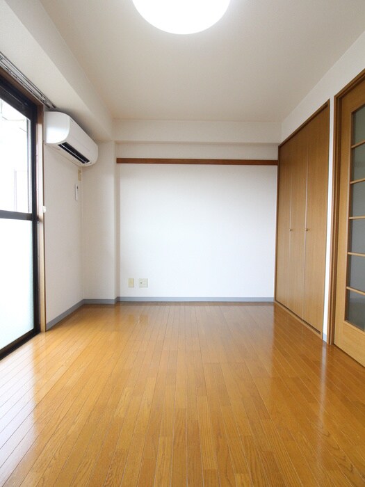 物件内観写真19　(居室)