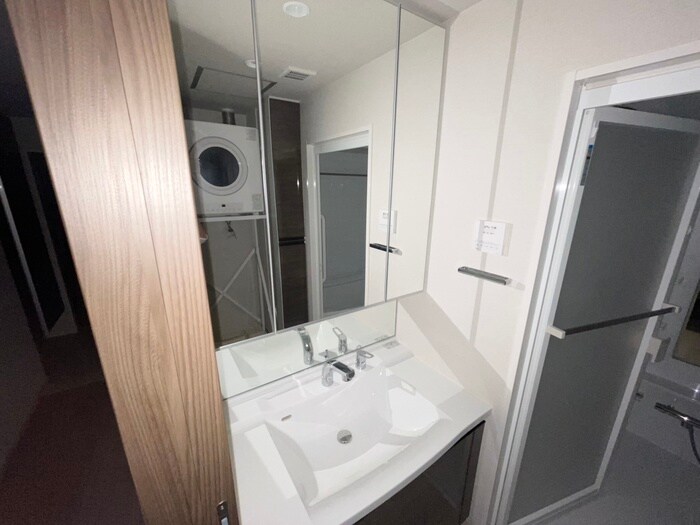 物件内観写真15　(洗面)