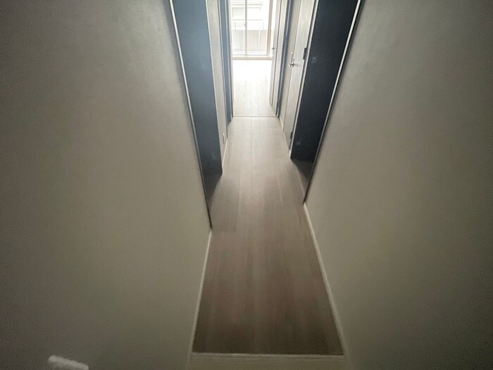 物件内観写真21　(廊下)