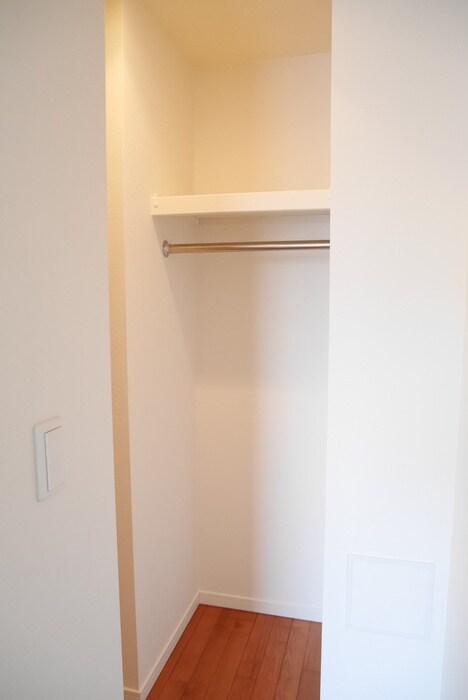 物件内観写真12　(収納)