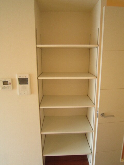 物件内観写真14　(収納)