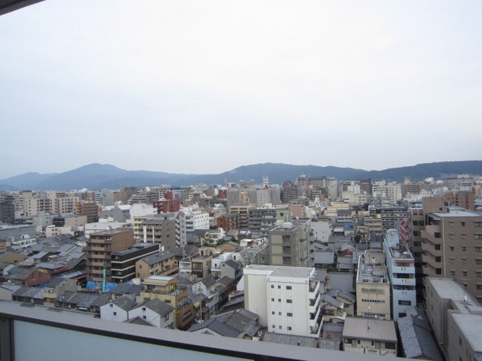 物件内観写真16　(室内からの展望)