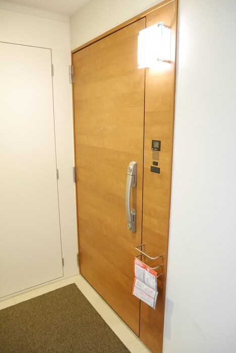 物件内観写真17　(玄関)