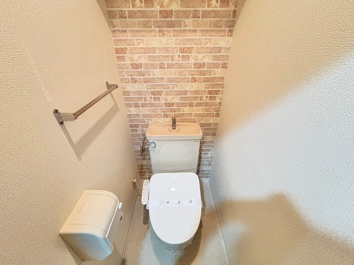 物件内観写真12　(トイレ)