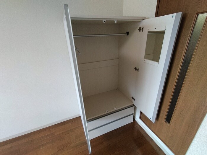 物件内観写真13　(収納)