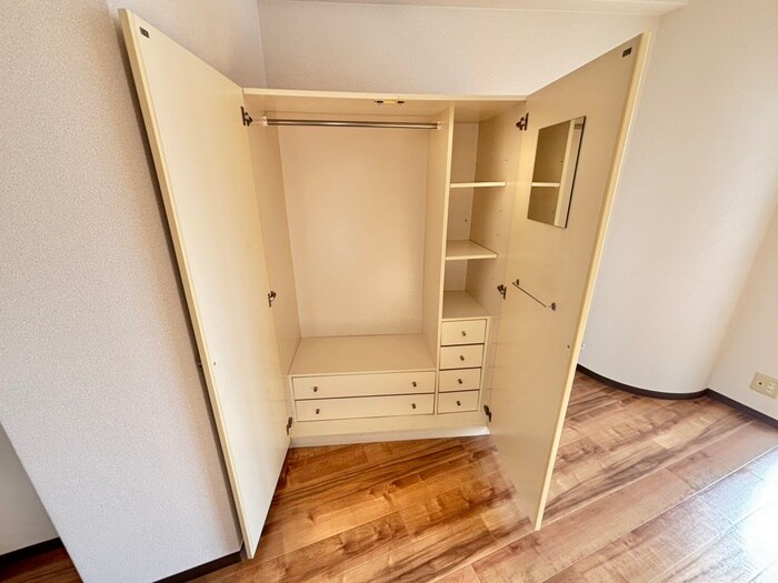 物件内観写真16　(収納)