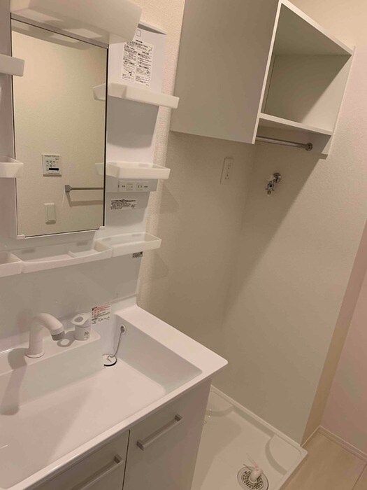 物件内観写真12　(洗面)