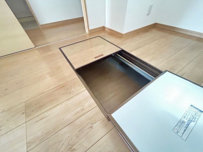 物件内観写真13　(収納)