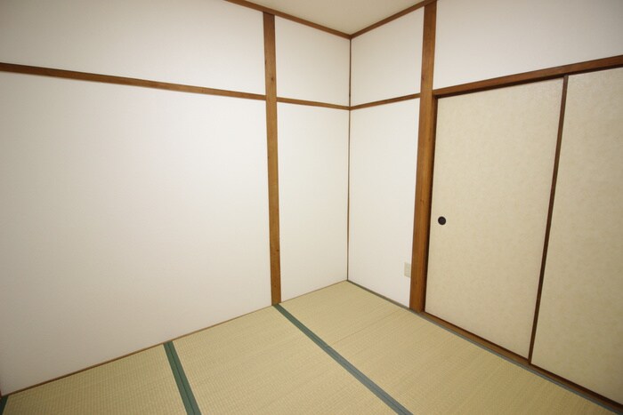 物件内観写真5　(居室)