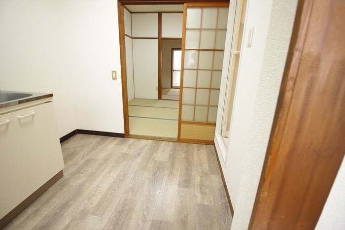 物件内観写真6　(廊下)