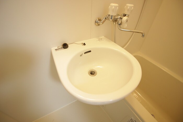 物件内観写真9　(洗面)