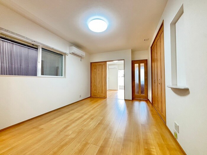 物件内観写真8　(居室)