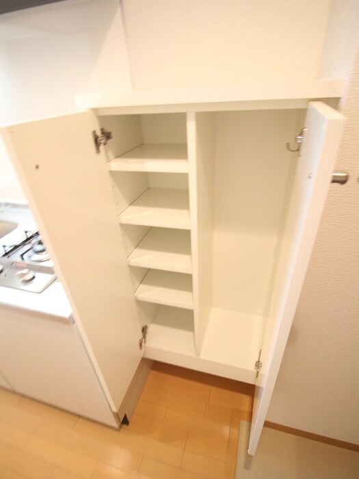 物件内観写真13　(靴箱)