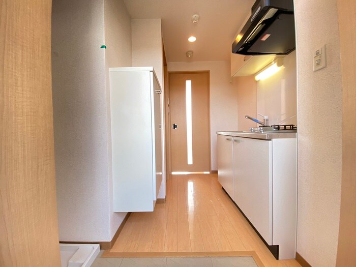 物件内観写真17　(玄関)