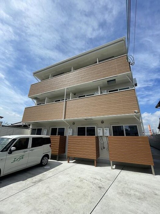 物件外観写真1　(外観写真)