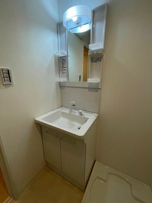 物件内観写真11　(洗面)