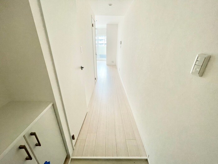 物件内観写真16　(廊下)