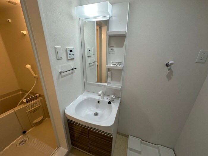 物件内観写真9　(洗面)