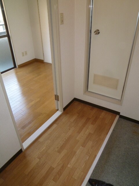 物件内観写真6　(廊下)