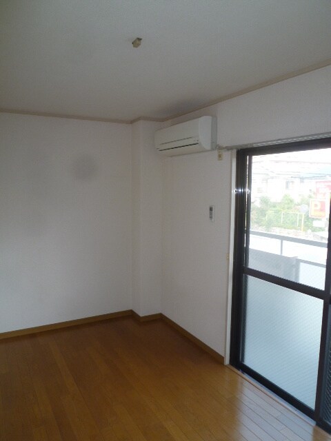 物件内観写真9　(居室)