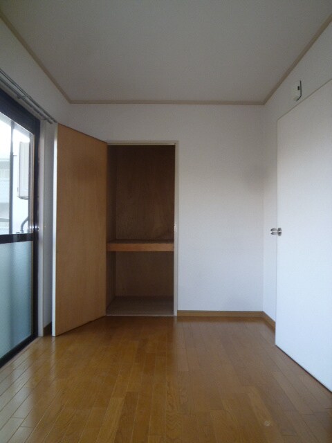 物件内観写真11　(居室)