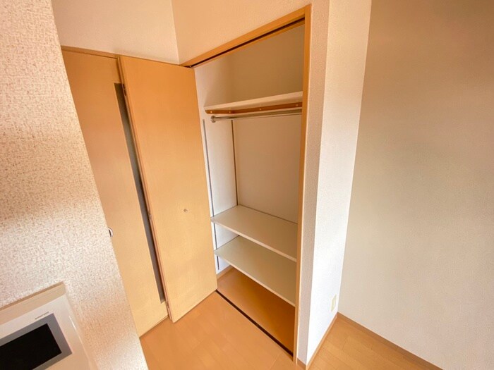 物件内観写真15　(収納)