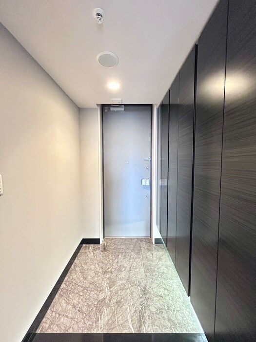 物件内観写真14　(玄関)