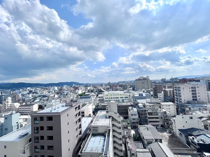 物件内観写真16　(室内からの展望)