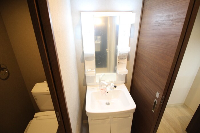 物件内観写真13　(洗面)