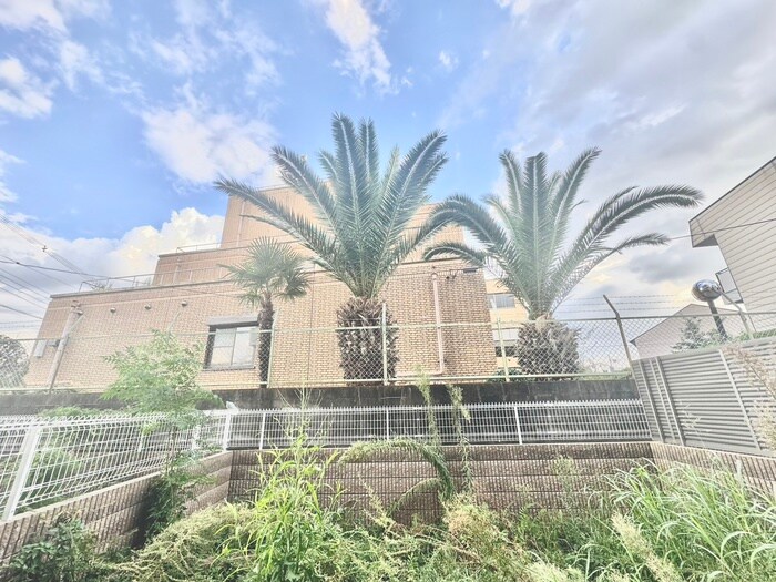 物件内観写真13　(室内からの展望)