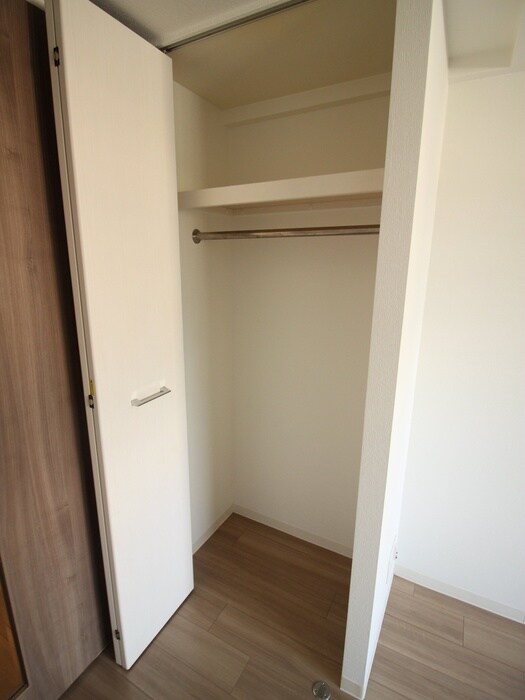 物件内観写真7　(収納)