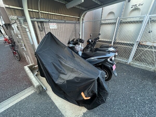 バイク置き場