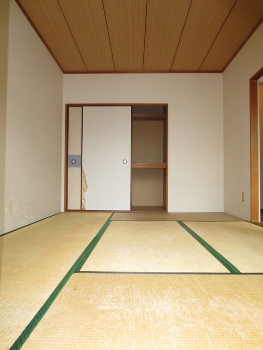 物件内観写真8　(居室)