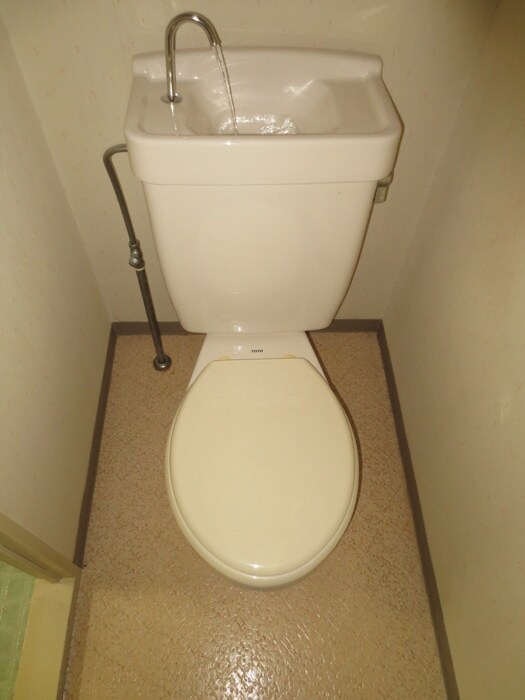 物件内観写真14　(トイレ)