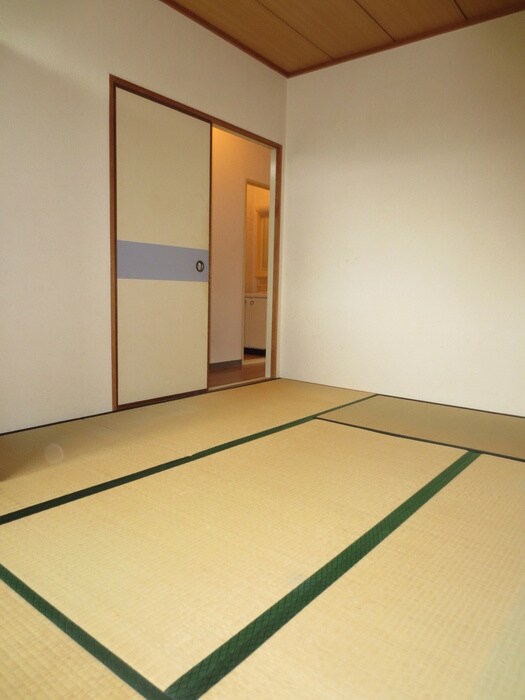 物件内観写真16　(居室)