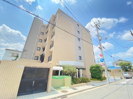 ファミール春日外観写真