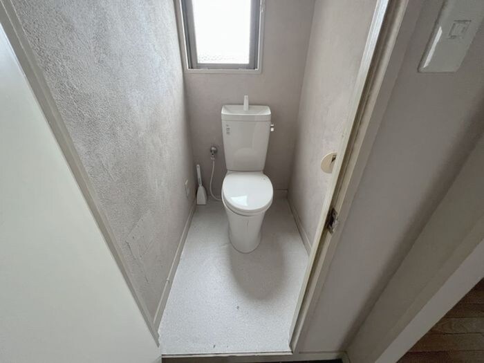 物件内観写真16　(トイレ)