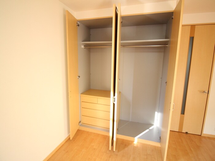 物件内観写真9　(収納)