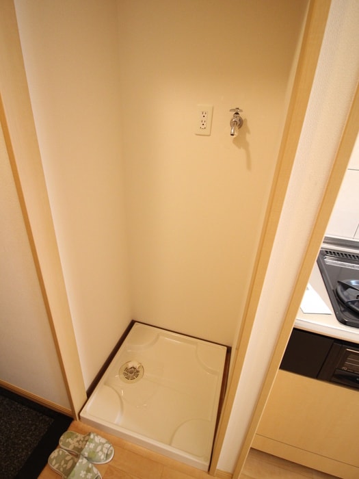 物件内観写真14　(洗濯機置場)