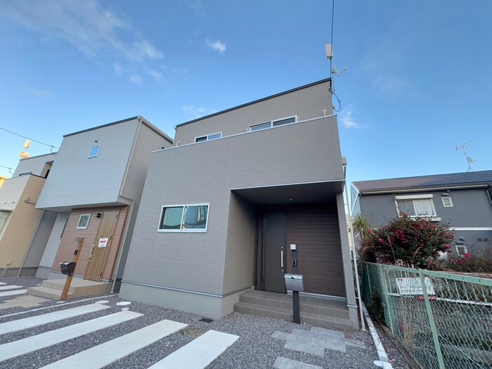 物件外観写真1　(外観写真)