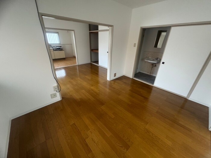 物件内観写真4　(居室)