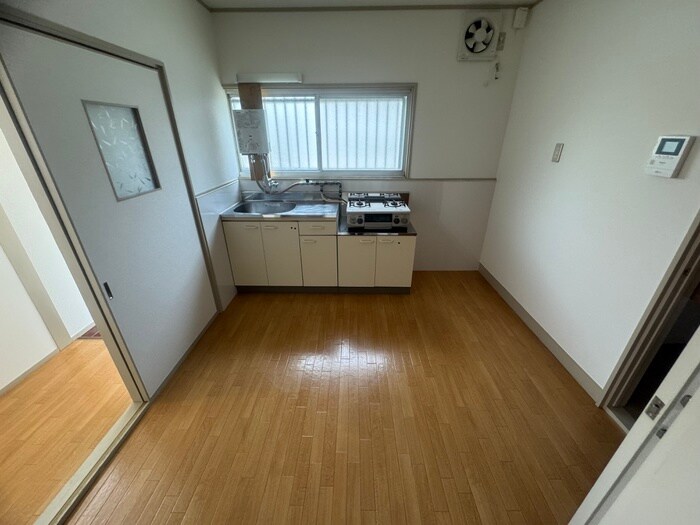 物件内観写真6　(居室)