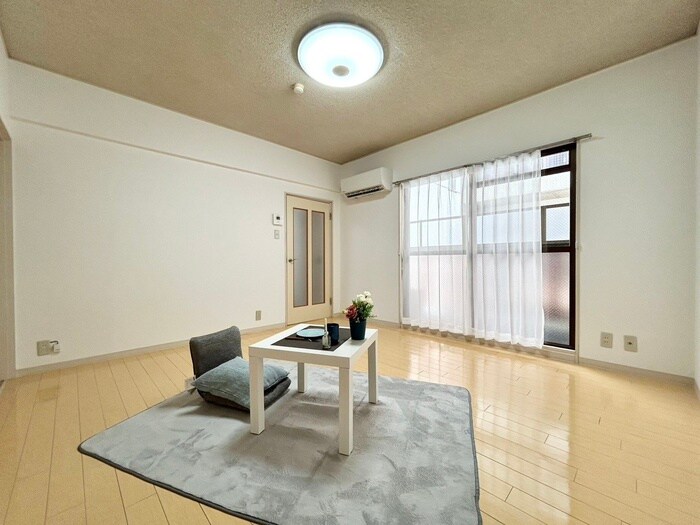 物件内観写真9　(居室)