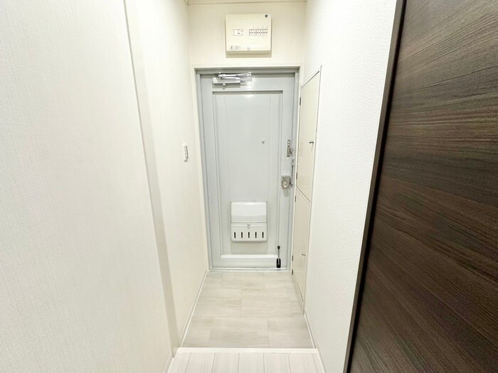 物件内観写真17　(玄関)
