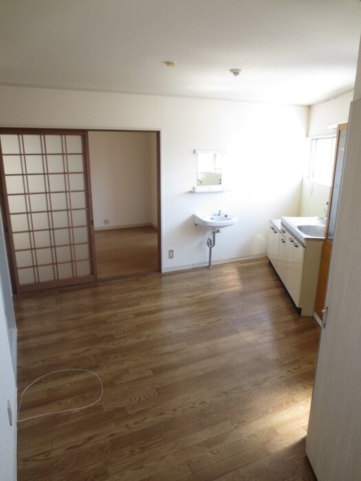 物件内観写真5　(居室)