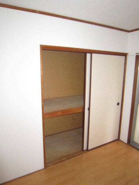 物件内観写真10　(収納)