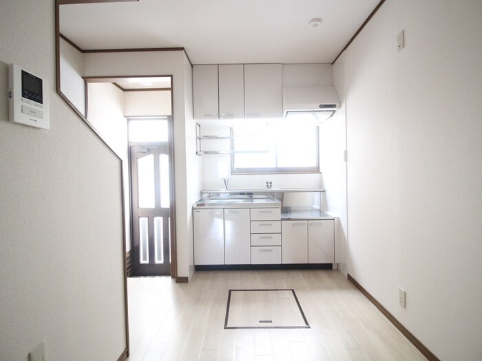 物件内観写真8　(居室)