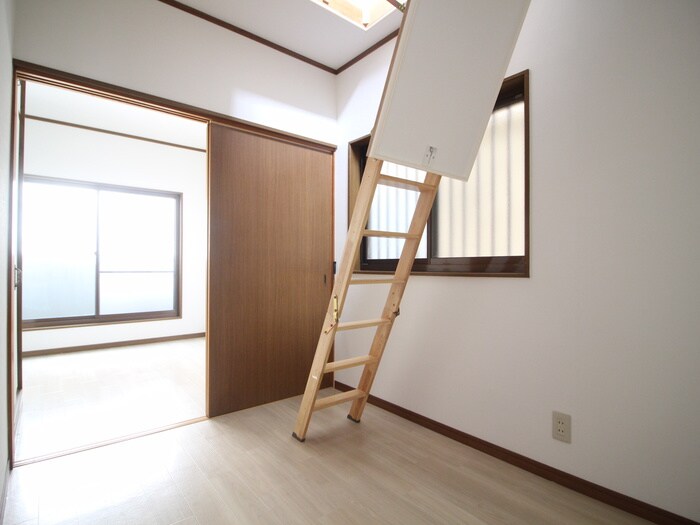 物件内観写真11　(収納)