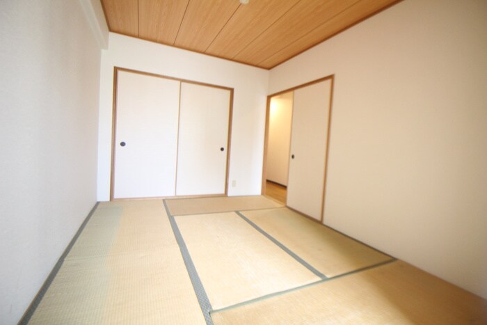 物件内観写真8　(居室)