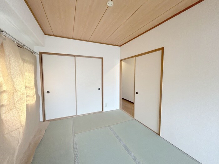 物件内観写真9　(居室)